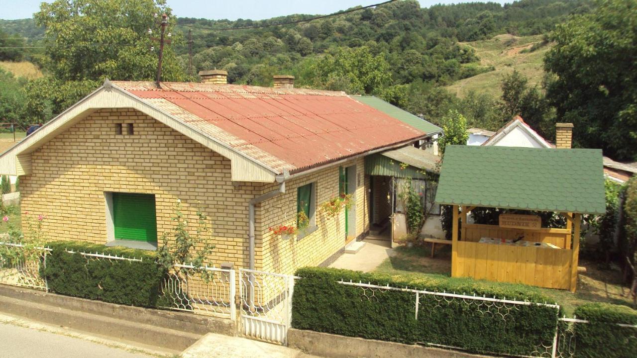 Apartman Rudnik Vrdnik Zewnętrze zdjęcie